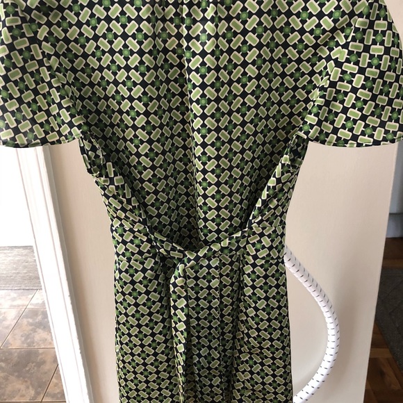 Banana Republic Capped Sleeve Top Size S - Picture 4 of 8